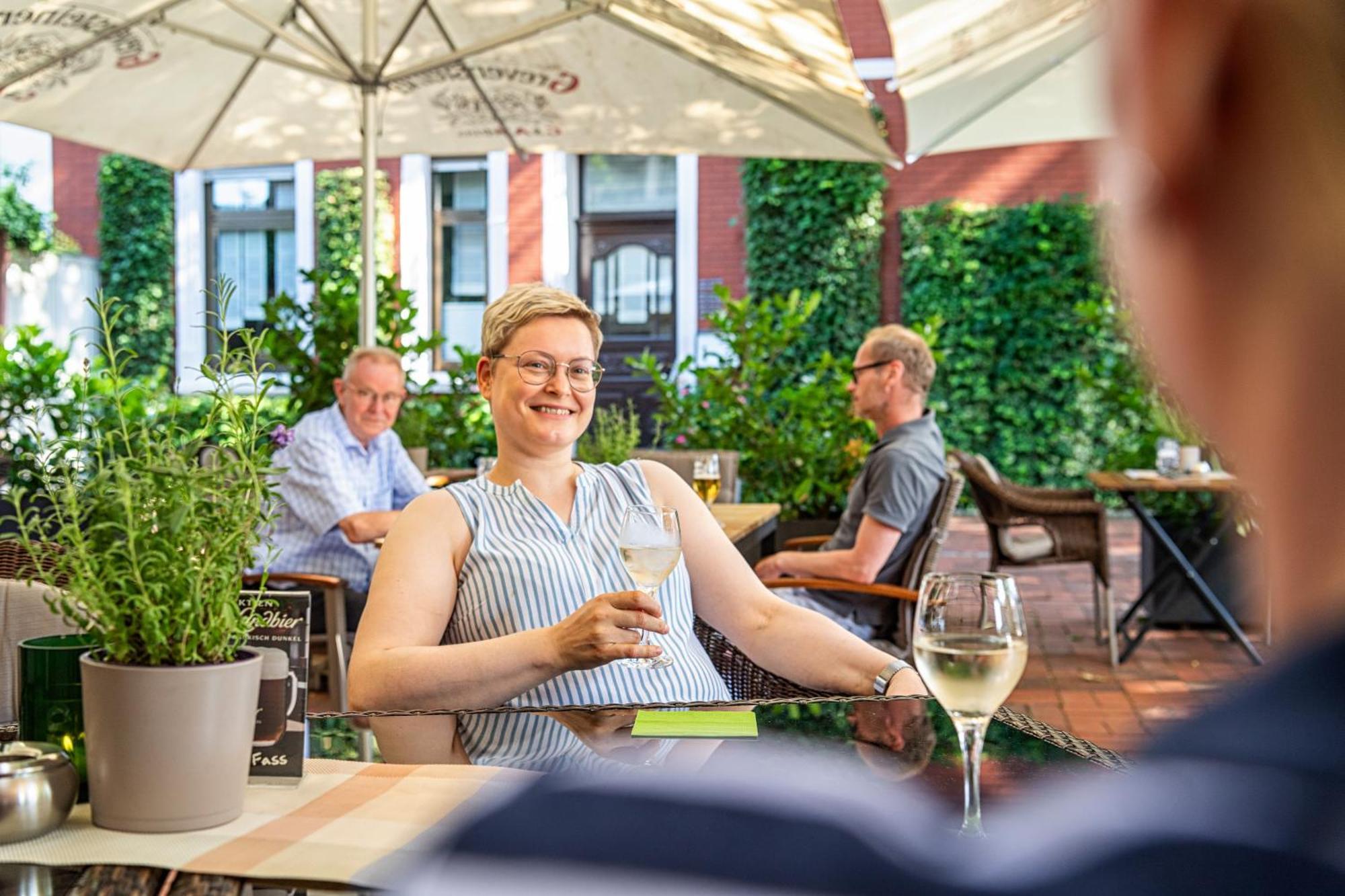 Hotel Restaurant "Zur Post" Holdorf Dış mekan fotoğraf